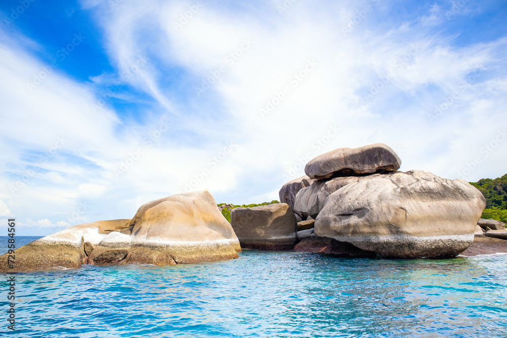 Fototapeta premium The rocky shore of the Similan Islands in Thailand