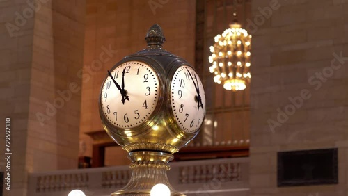 Clock in the Grand Central Terminal in New York City in 4k slow motion 60fps