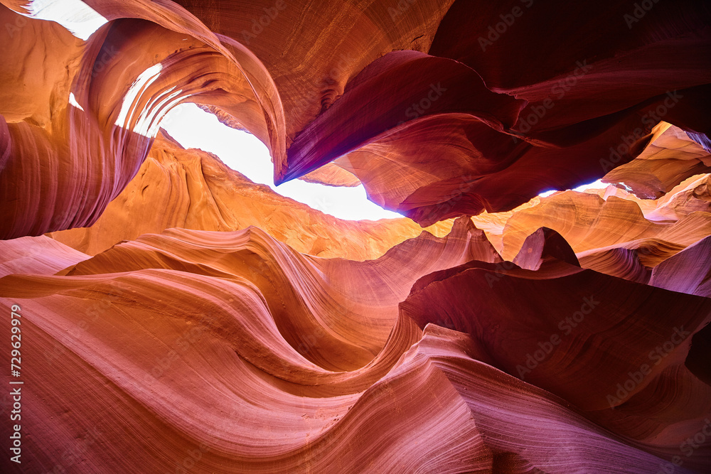 Obraz premium Antelope Canyon Light Play, Sedona Red Rock Waves, Upward Perspective