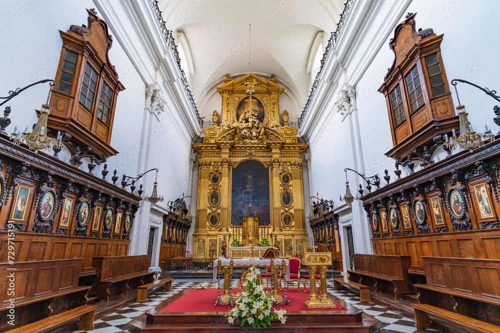 Fototapeta premium Interior of Holy Cross Church in Wrsaw, Poland