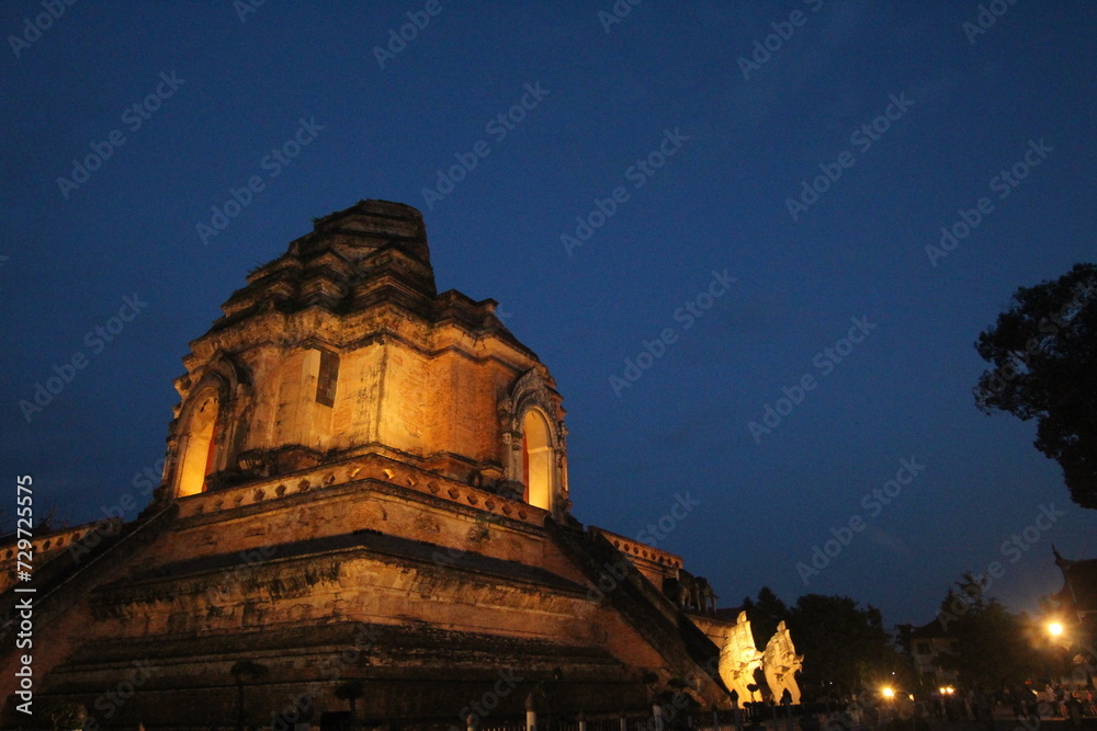 Fototapeta premium Wat Chedi Luang, temple of the big stupa is a Buddhist temple in the historic center of Chiang Mai, Thailand.