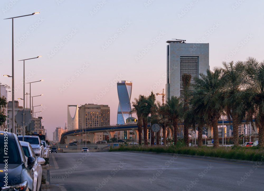 Exploring Riyadh’s Streets, Landmarks, and Congestion