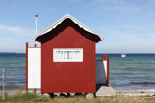 Foto Colored beach hut in Aeroskobing, Aero island, Denmark