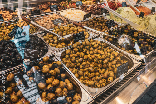 Olives, olivas, aceitunas, turkey foot