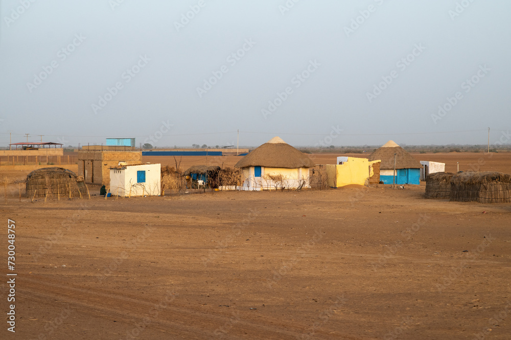 un village dans la zone désertique du Sahel au Sénégal en Afrique un village dans la zone désertique du Sahel au Sénégal en Afrique