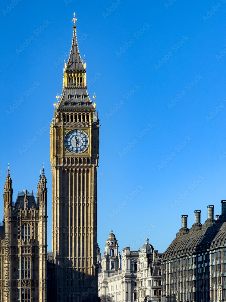 Fototapeta premium Big Ben Clock Tower in central London in the United Kingdom.
