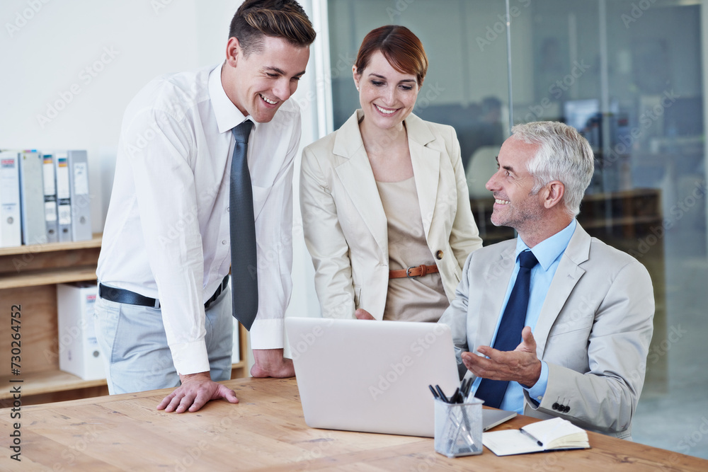 Obraz premium Business people, laptop and discussion for training in boardroom, communication and meeting in office. Senior manager, employees and tech for assistance in teaching, mentor and advice for support