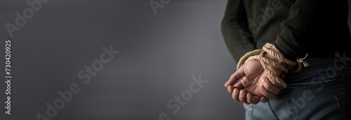 Bilde på lerret Hands tied up with rope