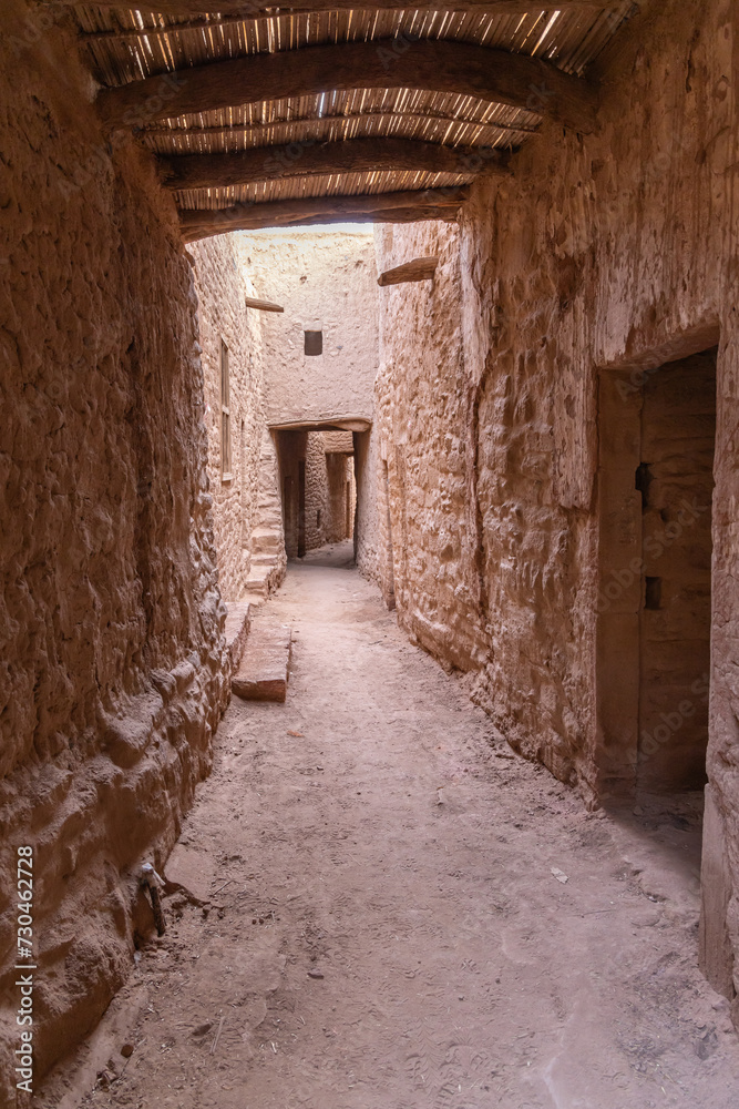 Obraz premium Middle East, Saudi Arabia, Medina, Al-Ula. The old Town, consisting of 2 parts. AlHilf and Ash Shqaiq. Restoration project.