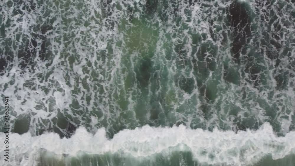 DRON PLAYA CENITAL OLAS