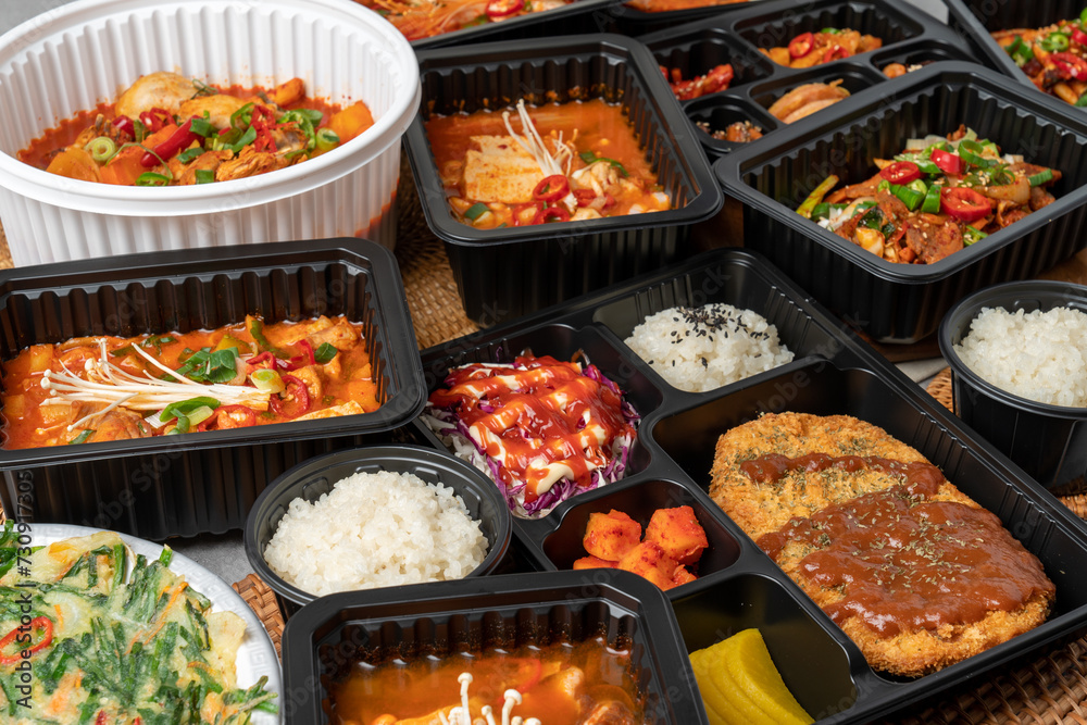 Korean food, braised spicy chicken, pork, kimchi stew, squid, stir-fry, red chili paste jjigae, stir-fried spicy pork, beef brisket, pork cutlet, seafood, soft tofu, side dishes, spicy food, rice, Korean food, braised spicy chicken, pork, kimchi stew, squid, stir-fry, red chili paste jjigae, stir-fried spicy pork, beef brisket, pork cutlet, seafood, soft tofu, side dishes, spicy food, rice,
