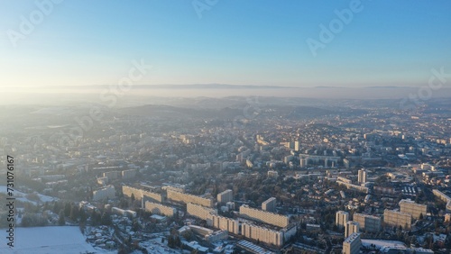 Saint-Étienne sous la neige, vue du ciel.