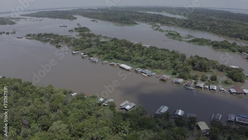 Aerial view of the floating community of Catalão, Rio Negro, Manaus. The communities of the Brazilian Amazon have developed their own architecture for floating constructions. Amazonas, Brazil