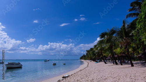 Fototapeta Naklejka Na Ścianę i Meble -  Beautiful Le Morne Beach in Mauritius