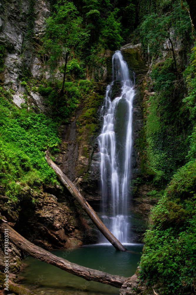 Obraz premium Lower Azhek waterfall, Sochi national park, Russia
