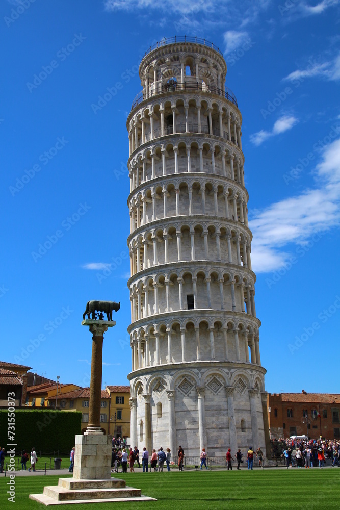 Leaning Tower with Pisa-Tuscany, Italy 