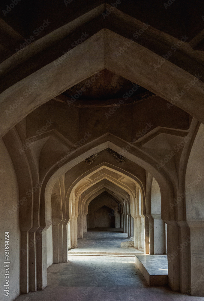 Obraz premium Queen's Bath or Royal Baths in Hampi, India.