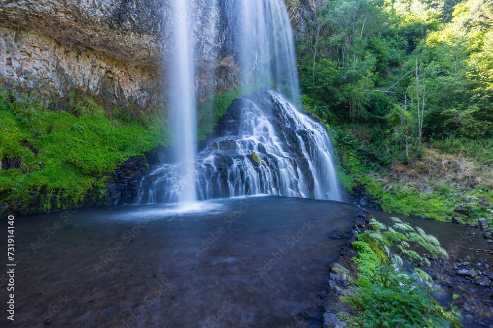 Obraz premium Waterfall Cascade de la Beaume near Agizoux, Haute-Loire, France
