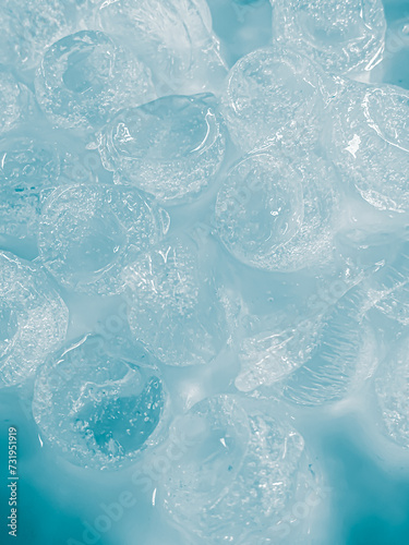 icecubes background,icecubes texture,icecubes wallpaper,ice helps to feel refreshed and cool water from the icecubes helps the water refresh your life and feel good.ice drinks for refreshment business © Charisia
