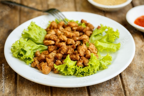 Soy Meat With Lettuce