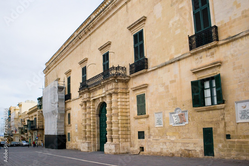Fototapeta Naklejka Na Ścianę i Meble -   Grandmaster's Palace decorated with carved stone in Valletta, Malta