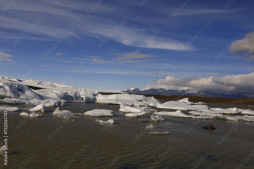 Fjallsárlón is a glacier lake at the south end of the Icelandic glacier Vatnajökull Fjallsárlón is a glacier lake at the south end of the Icelandic glacier Vatnajökull