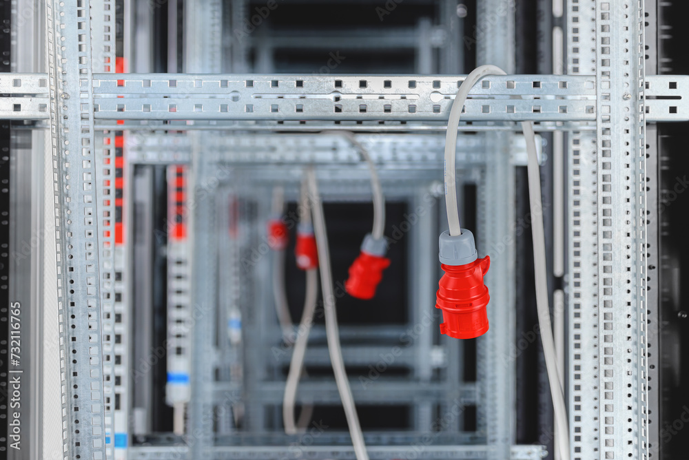 Cables with industrial 32A 5PIN plug connector (IEC 60309, IEC 309 or ...