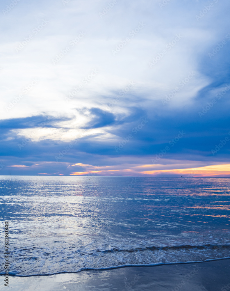 Obraz premium Landscape horizon viewpoint vertical summer sea beach nobody wind wave cool holiday calm sunset sky evening day time look calm nature tropical beautiful ocean water travel Koh Muk Trang Thailand