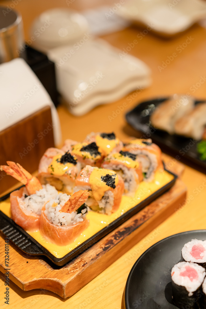 Salmon Sushi with Cheese Sauce Salmon Sushi with Cheese Sauce