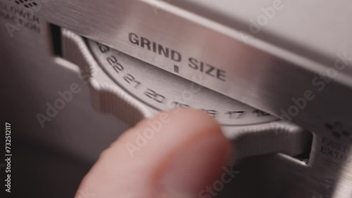 Coffee espresso machine grinder grind size setting photo