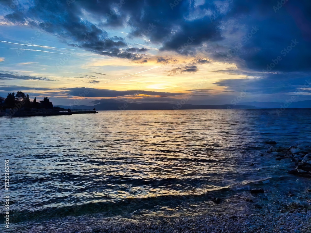 Obraz premium sunset over the sea