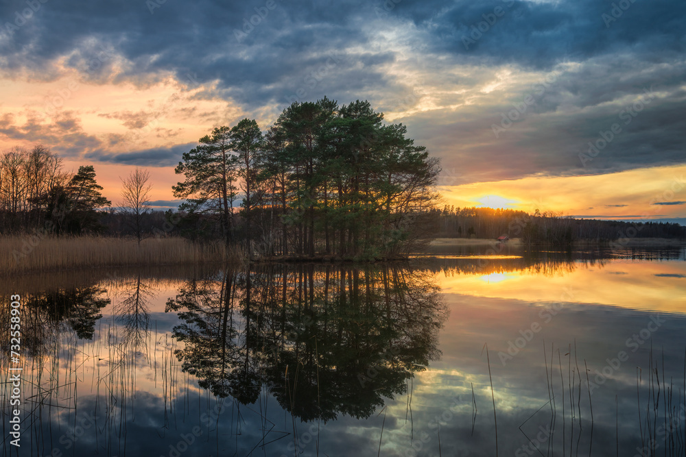 Fototapeta premium Small island with a sunset