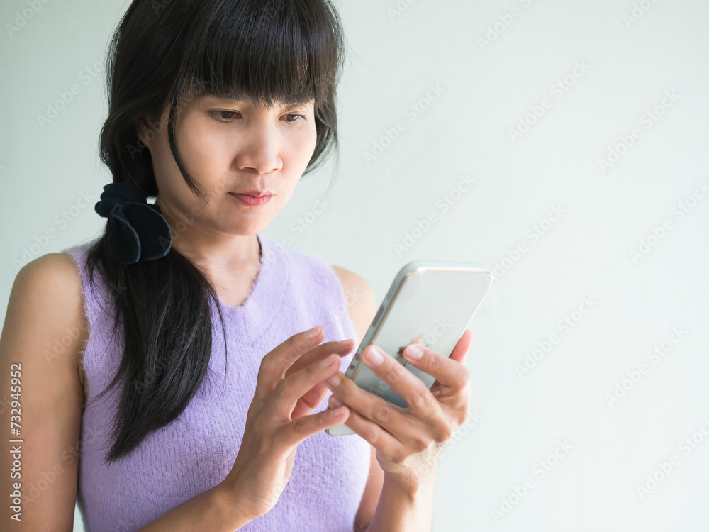 Woman Using Phone, Hand Girl Hold Smartphone for Geberative Ai and Cellphone send Text Message, Shopping Online Friday, Female Use Mobile Social Media App Digital Wifi Technology Business Profesional. Woman Using Phone, Hand Girl Hold Smartphone for Geberative Ai and Cellphone send Text Message, Shopping Online Friday, Female Use Mobile Social Media App Digital Wifi Technology Business Profesional.