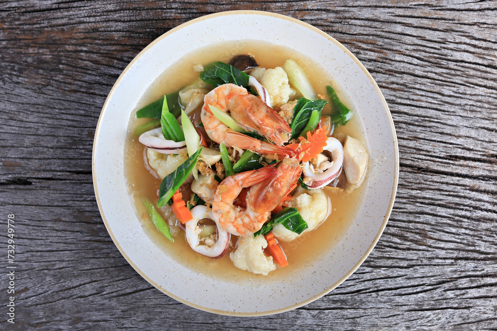 Stir-Fried Rice Noodle with Seafood in Gravy thick sauce, Wide Rice Noodles with Seafood in Gravy Sauce (Rad-Na Taley) Stir-Fried Rice Noodle with Seafood in Gravy thick sauce, Wide Rice Noodles with Seafood in Gravy Sauce (Rad-Na Taley)
