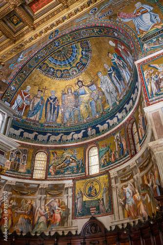 apse, mosaic with the Coronation of the Virgin, 12th century, work of Pietro Cavallini, The Basilica of Santa Maria in Trastevere, Founded in the 3rd century by Pope Callistus I, Rome, Lazio, Italy