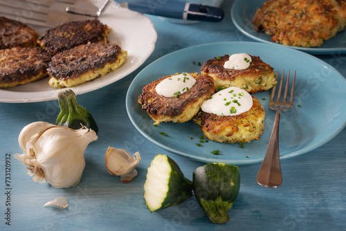 Zucchini-Laibchen griechische Art