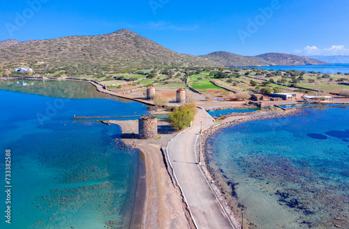 Obraz na płótnie The famous canal of Elounda with the ruins of the old bridge, Crete, Greece. w salonie