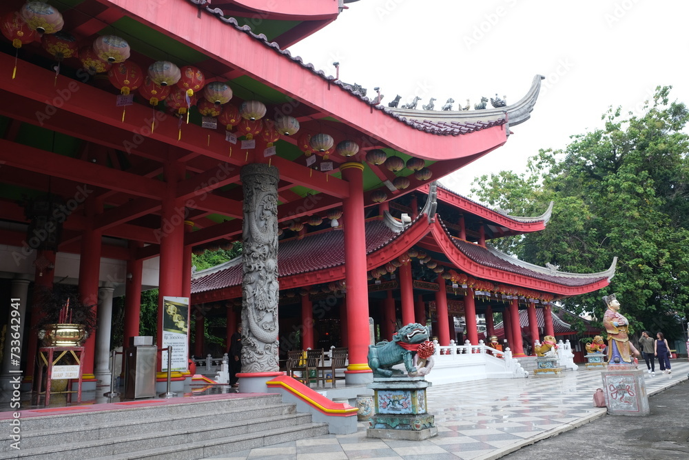 Fototapeta premium Sampookong Temple, A historical temple with traditional Chinese and Javanese architecture 