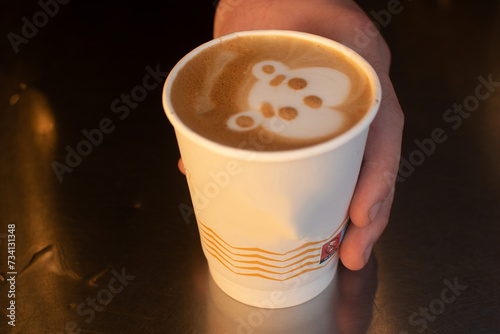 LATTE ART IN TAKE AWAY CUP