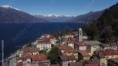 drone: vista aerea su Bellagio, lago di Como. Italia. Borgo e lago. photo