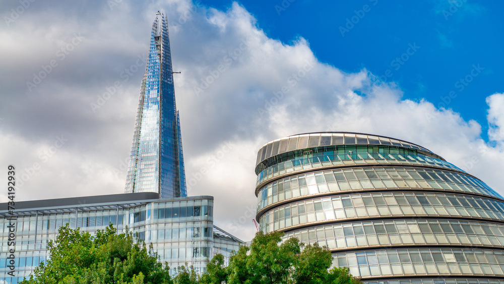 London Modern Buildings and Skyline
