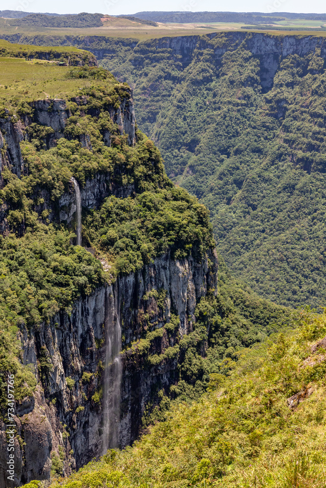 Fototapeta premium Waterfall in Fortaleza Canyon
