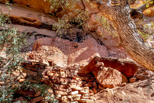 Cuadro en lienzo Honanki Native American Cliff Dwelling Ruins Sedona Arizona United States of Ame