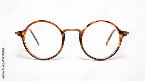 Round Tortoiseshell-Patterned Eyeglasses With Clear Lenses