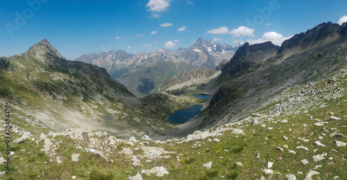 Vue panoramique sur les Lacs de Sebeyras et le Pic de l' Olan en été , massif des Ecrins , Hautes-Alpes , France photo