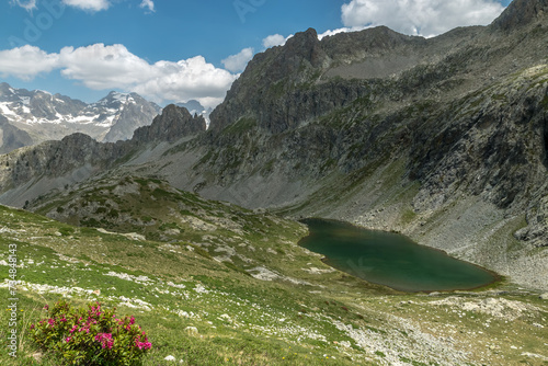 Lacs de Sebeyras en été , cime du vallon en arrière plan ,massif des Ecrins , Hautes-Alpes , France photo