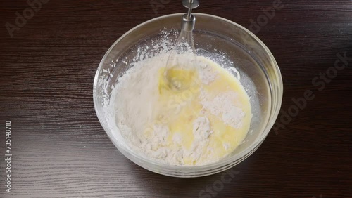 Mix the eggs and flour 59.97 fps