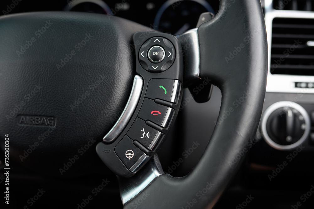 Car steering wheel call controls