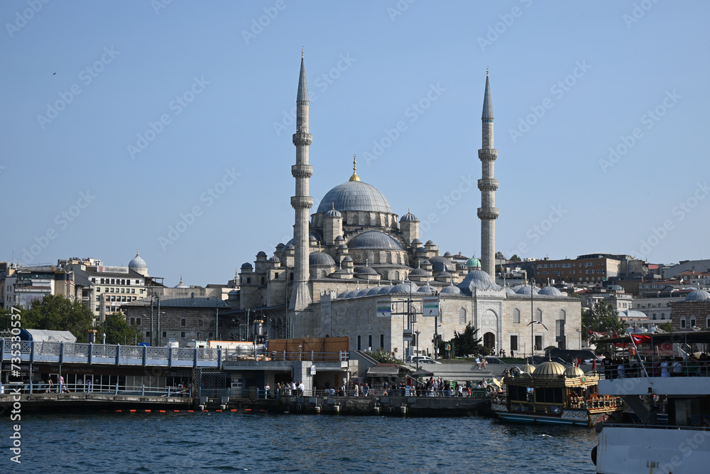 Fototapeta premium New Mosque in Istanbul.