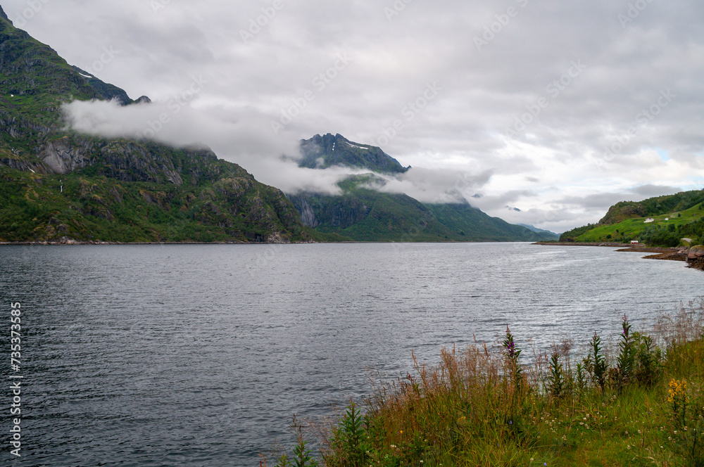 Φωτογραφία A bay of the sea in a fjord in Norway